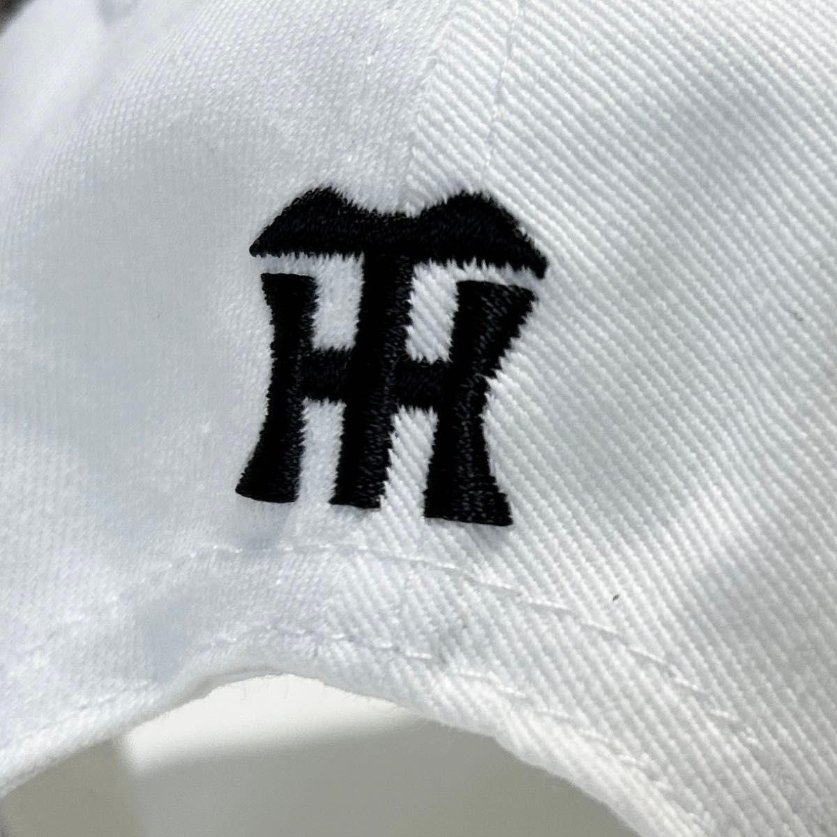 阪神　タイガース　tigers 虎　プロ野球　 野球帽　ユニフォーム　ロゴ 刺繍 キャップ 帽子　白　優勝記念　スポーツ
