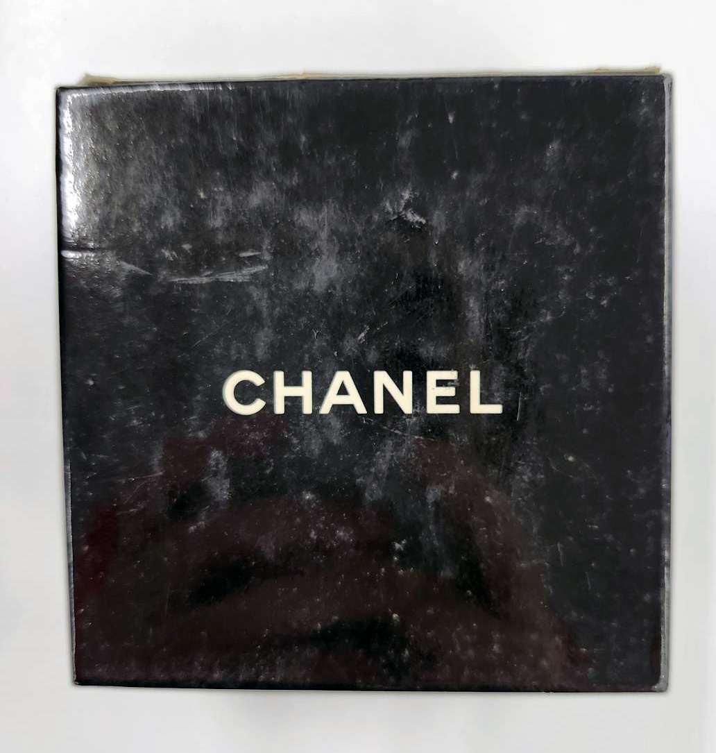 【中古】CHANEL　シャネル　ココマーク　ラウンド　ボタン　イヤリング　ゴールド　93P　　箱付き_画像9