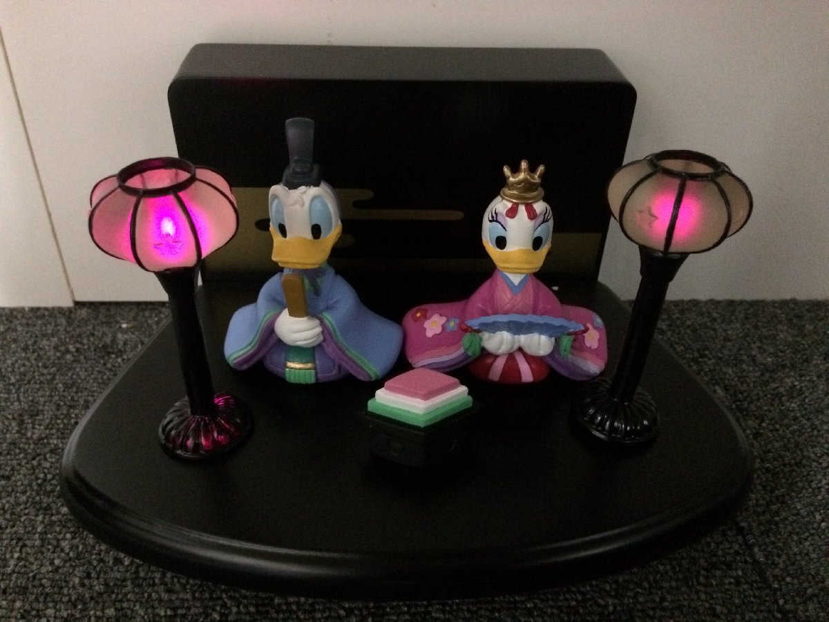  Disney { unused goods } Donald & daisy hinaningyou .. sama figure light music box 1A31 [80]