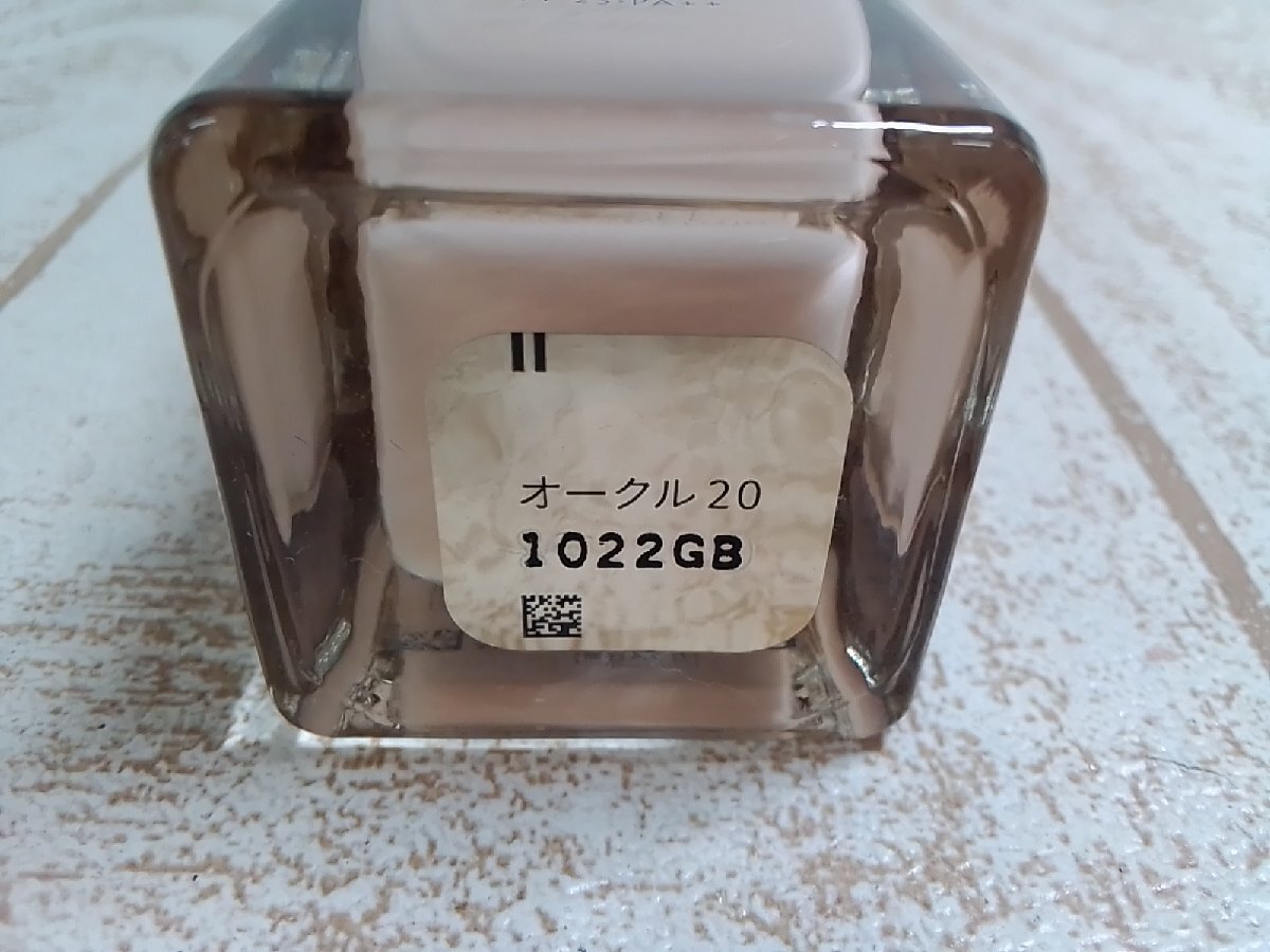 コスメ cle de Peau Beaute クレドポー ボーテ タンフリュイドエクラ ナチュレル ファンデーション 2F18P 【60】_画像3