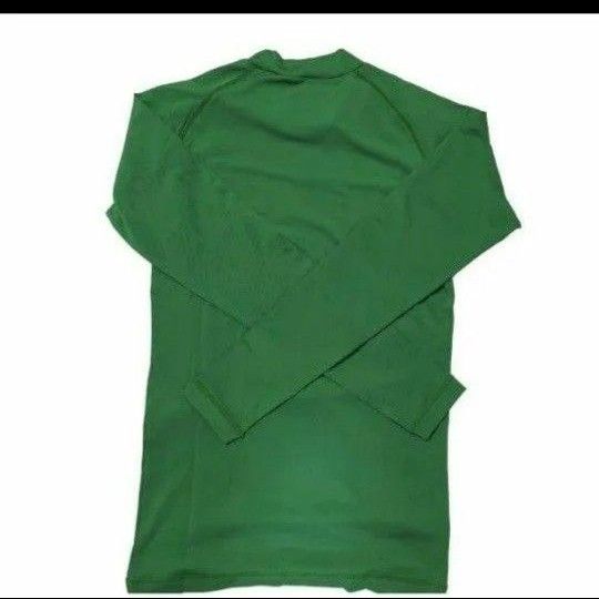 【新品タグ付き】ニューバランス ジュニアストレッチインナーシャツ グリーン 160cm