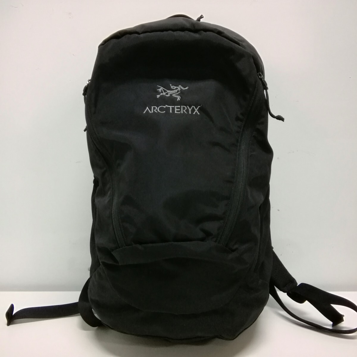 ARC\'TERYX Arc'teryx рюкзак рюкзак сумка задний сумка оттенок черного mantis man tis26L