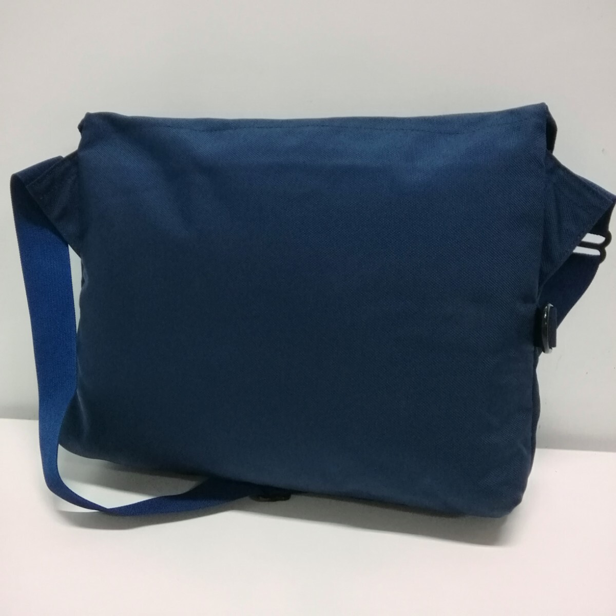 BRIEFING BEAMS PLUS Briefing × Beams mesenja- back bag bag navy special order FLEET MESSENGER BAG