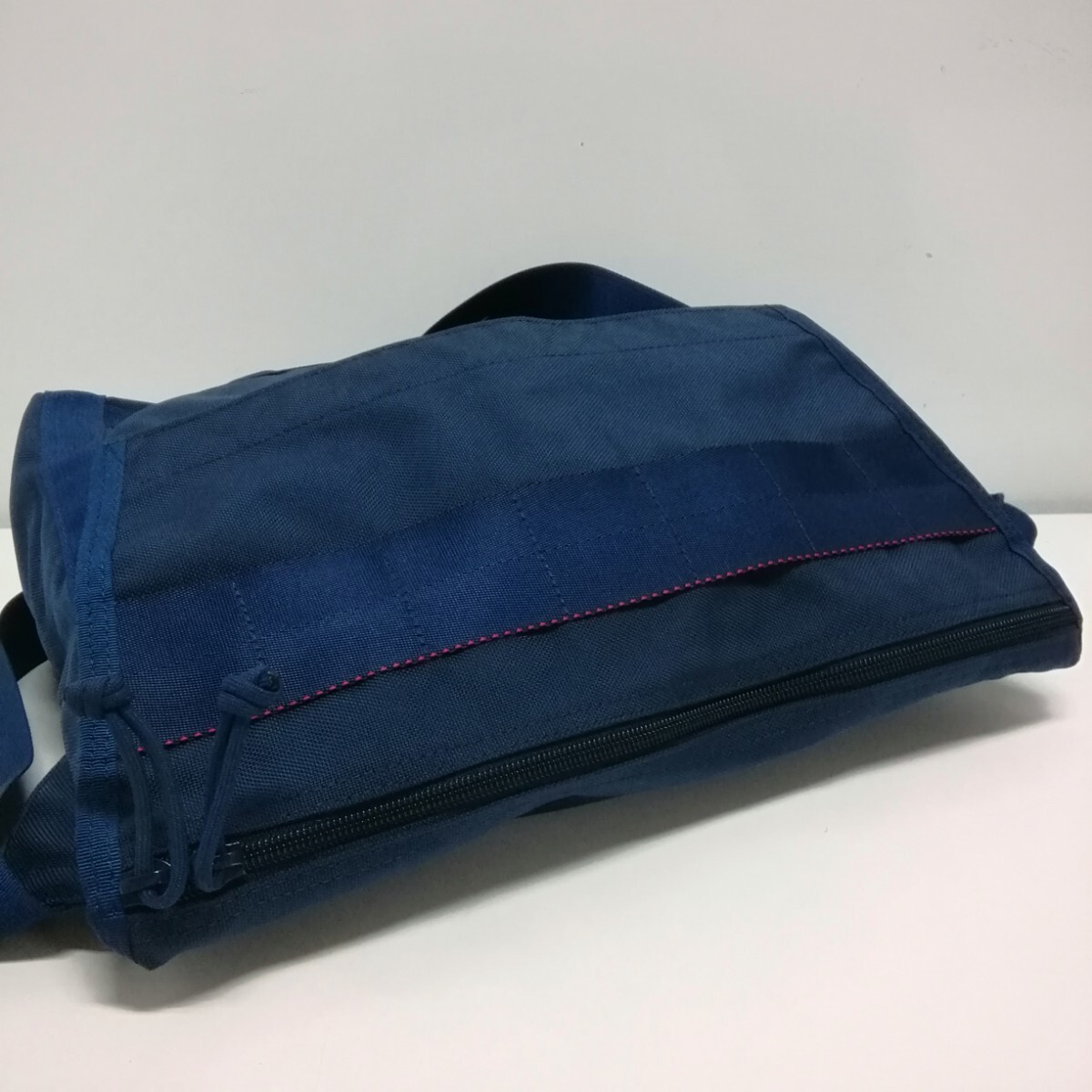 BRIEFING BEAMS PLUS ブリーフィング×ビームス メッセンジャーバック バッグ 鞄 ネイビー 別注 FLEET MESSENGER BAG _画像6