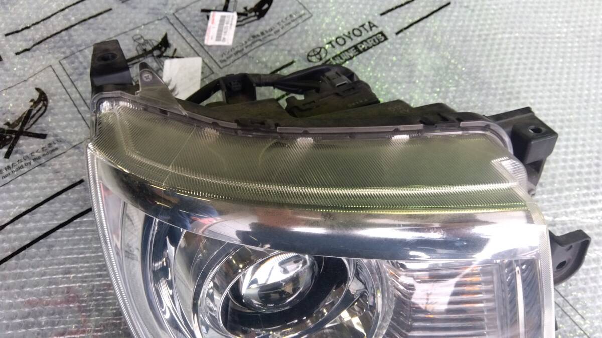  lighting verification settled Moco Dolce MG33S right head light headlamp HID xenon projector Stanley W1456