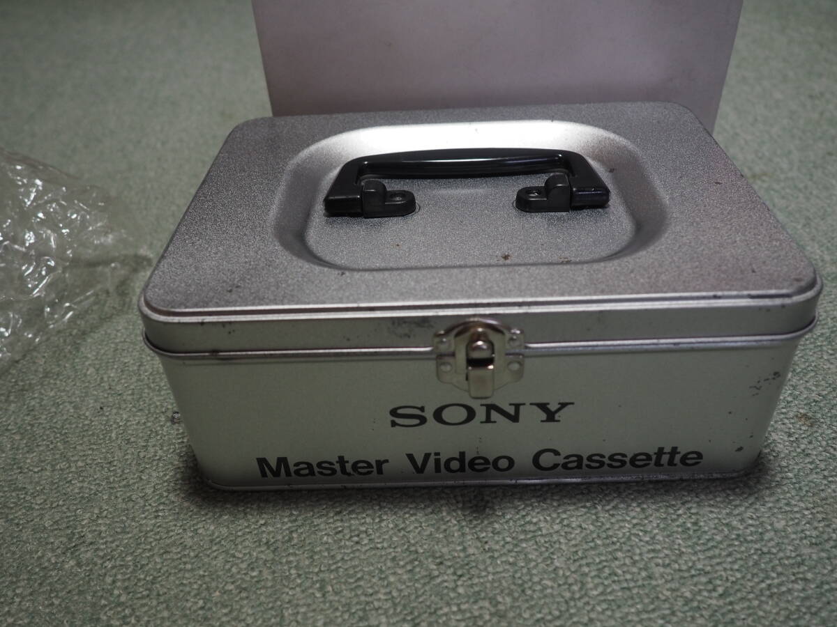 未使用長期保管品非売品SONY MasterVideoCassetteユニポスカ８色セットボックス缶訳ありの画像1