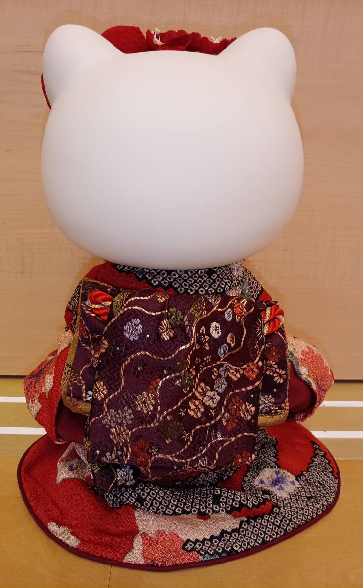 レア サンリオ ハローキティ はろうきてぃ 日本人形 歌舞伎シリーズ 藤姫 着物 函セコ 扇子 巾着袋 ショール 箱ダメージあり 置物の画像3