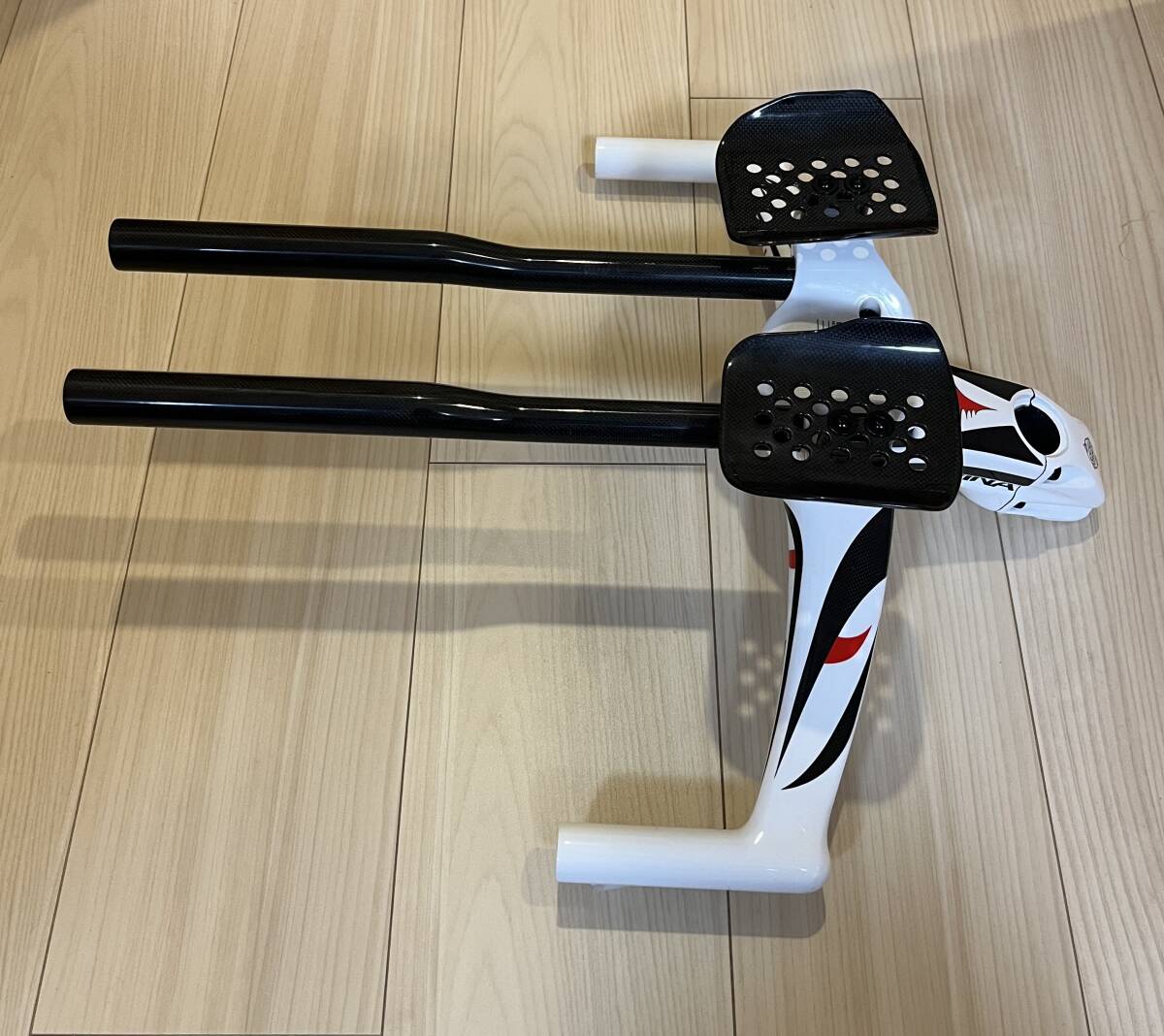 Yahoo!オークション - 【未使用・美品】PINARELLO TTハンドル Yahoo!オークション - 【未使用・美品】PINARELLO TTハンドル