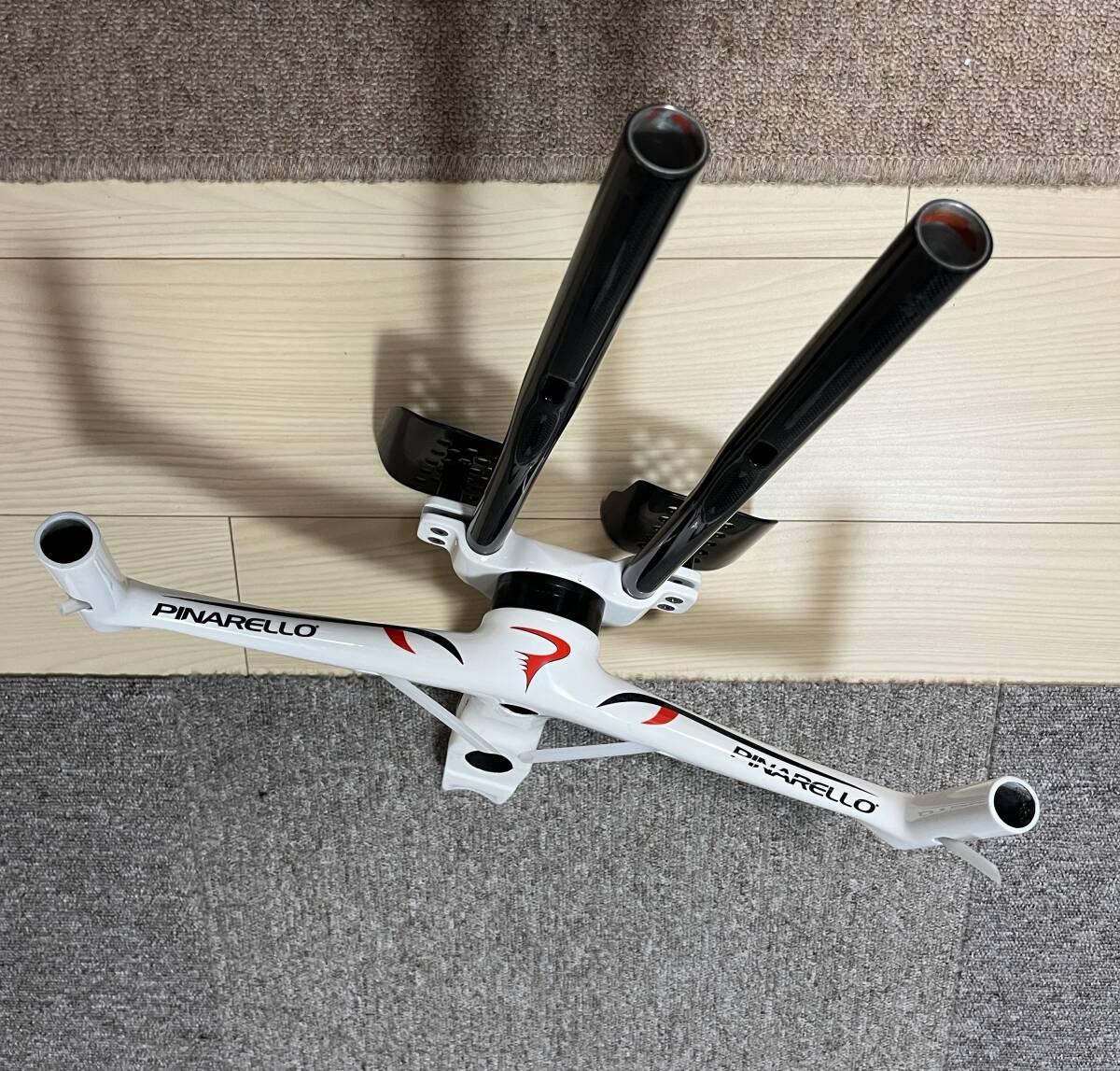Yahoo!オークション - 【未使用・美品】PINARELLO TTハンドル Yahoo!オークション - 【未使用・美品】PINARELLO TTハンドル
