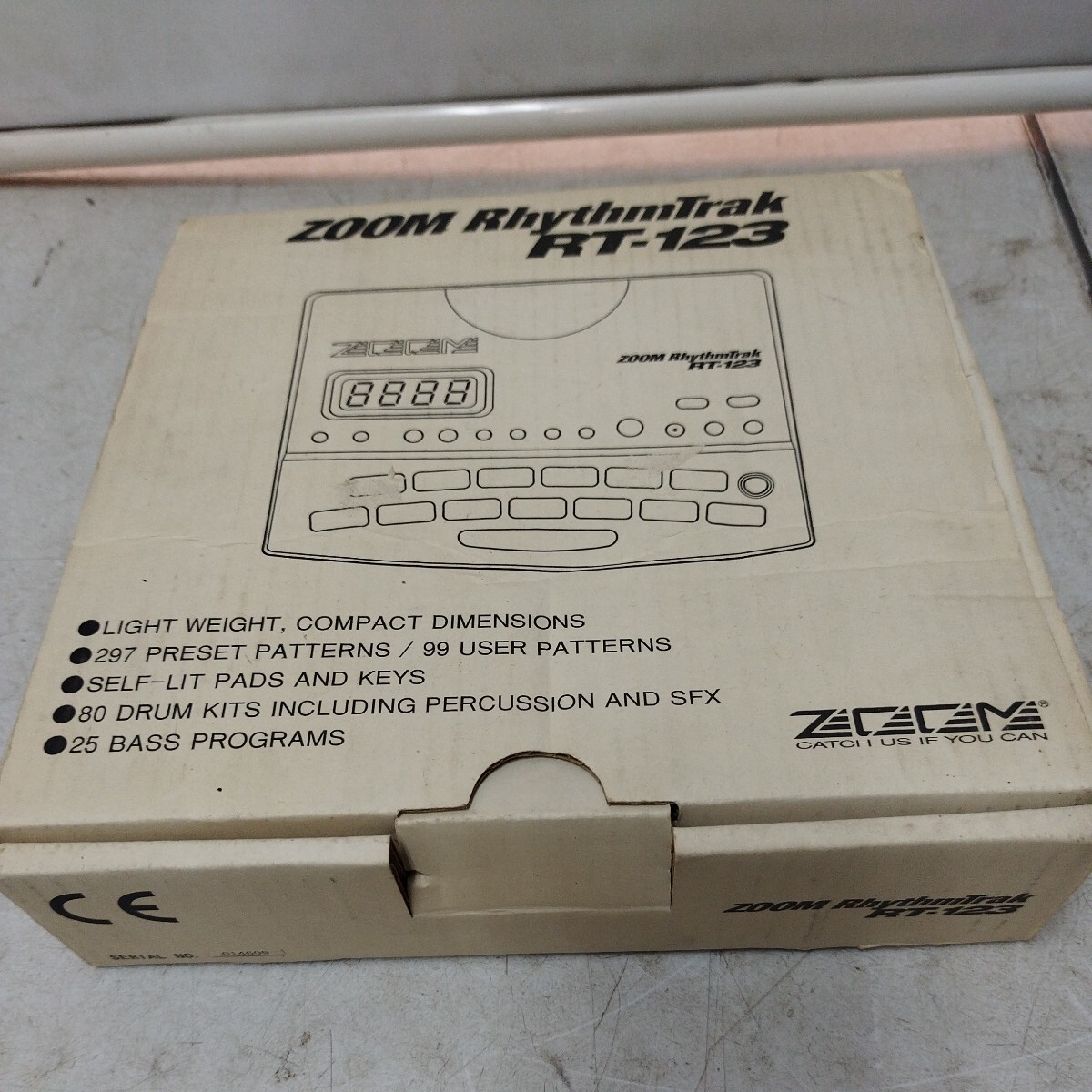 ZOOM リズムマシン Rhythmtrak RT-123 ズーム ドラムマシン【60サイズ】_画像1