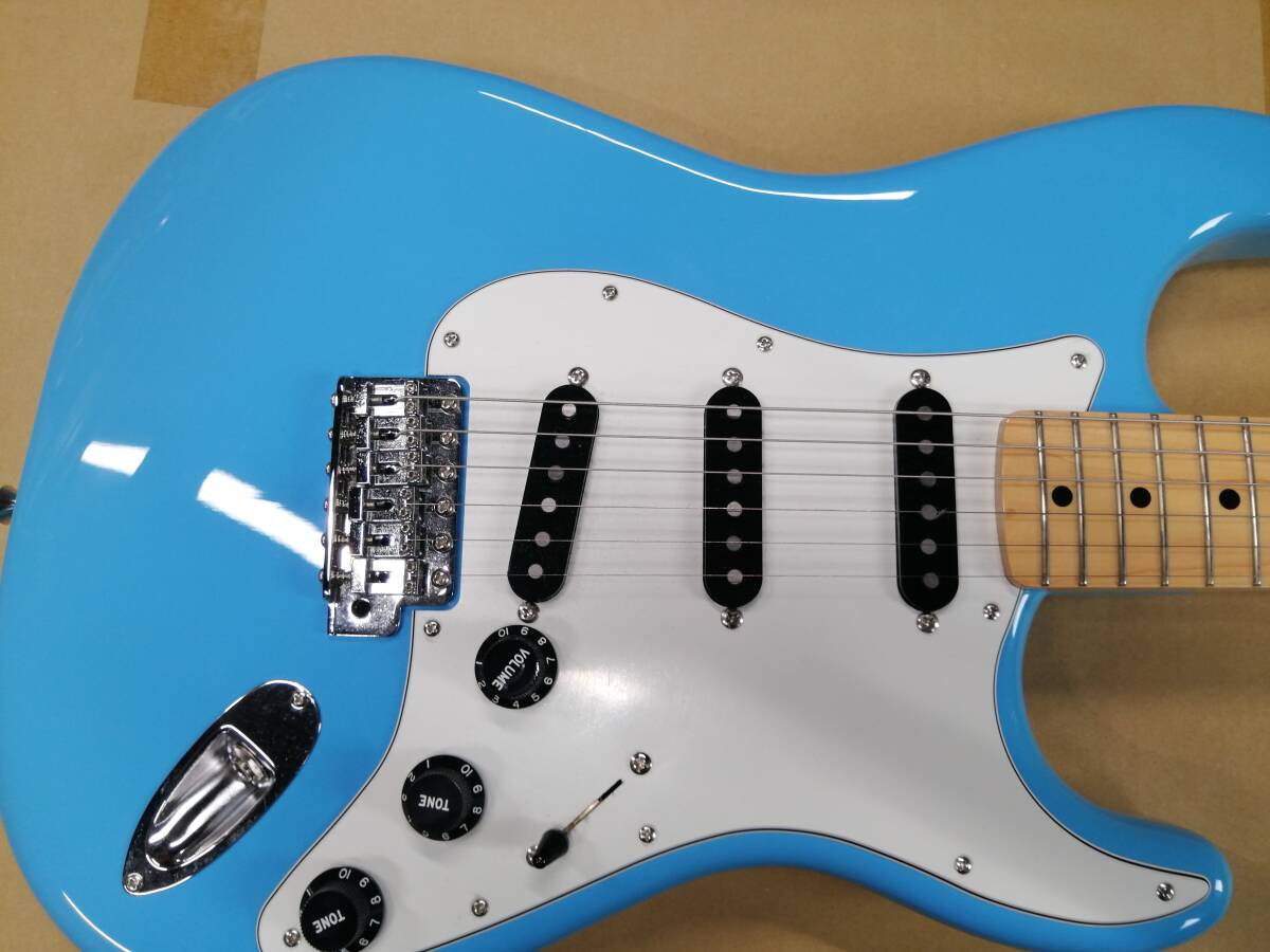 Fender Made in Japan Limited International Color Stratocaster Maui Blue/MN(新個品）_画像3