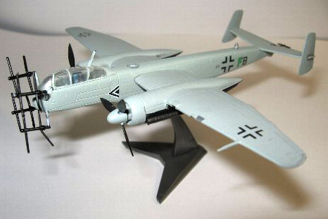 双発機コレクション2 He219A-0 ウーフー試作機 シークレット シュトライプ少佐機 1/144 F-toys エフトイズ 夜間戦闘機 ハインケル_夜間戦闘機 ウーフー試作機(※見本)