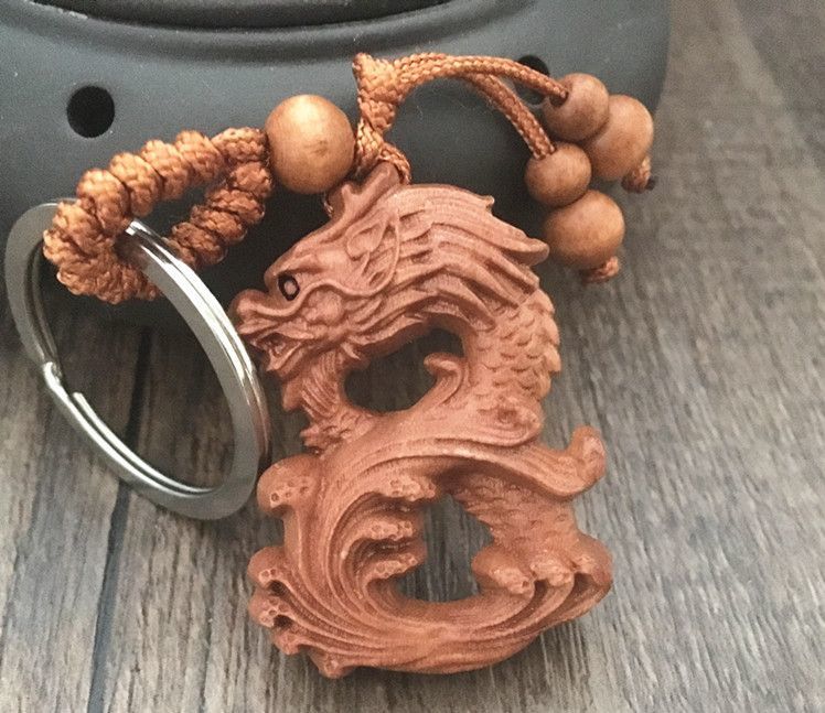 [ peach. tree tree carving netsuke ] * dragon * natural / natural tree made / handmade / hand made / skill sculpture / key holder / strap / present / better fortune feng shui . except .