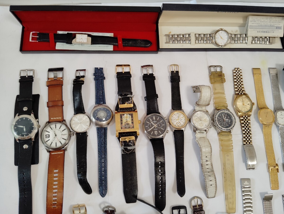 腕時計122本大量まとめSORDI ERMANNO CASIO CLOCHE TIME CLUB ANDRE MOUCHE SWISS MADE FOSSIL DIESEL WINDS BMW KEITHVALLER の画像2