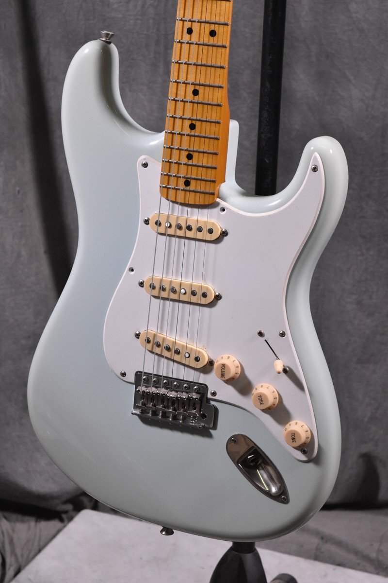 Squier by Fender/スクワイア エレキギター STRATOCASTERの画像1