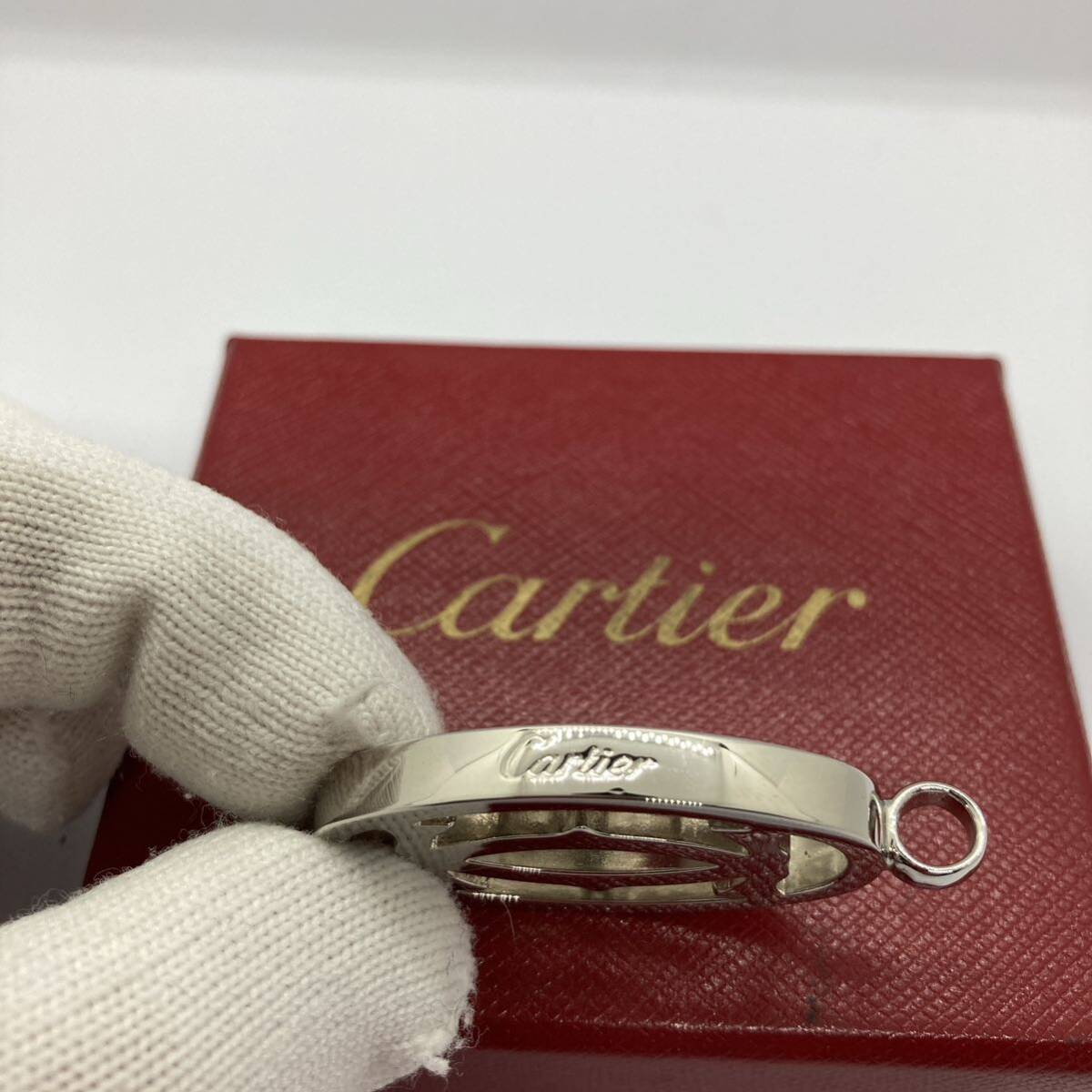 美品 Cartier カルティエ 2C ペンダント トップ シルバー ロゴ核印 箱付 チャーム ネックレスの画像5