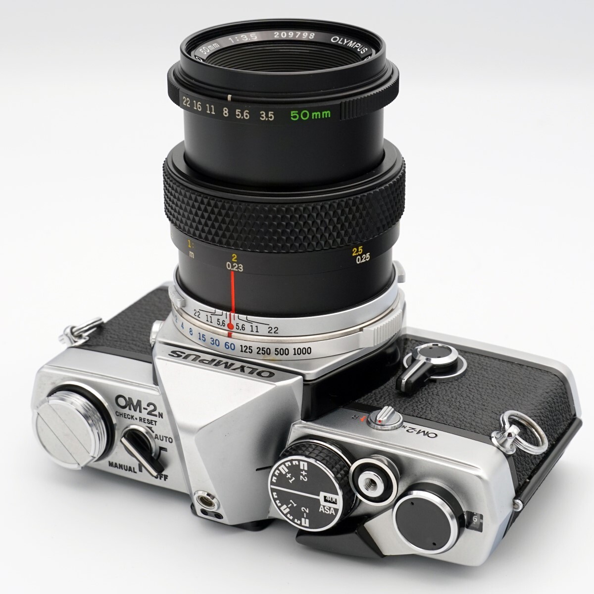 動作美品 OLYMPUS OM-2N シルバー ZUIKO AUTO-MACRO 50mm F3.5 1:3.5 ボディ 標準マクロセットの画像5