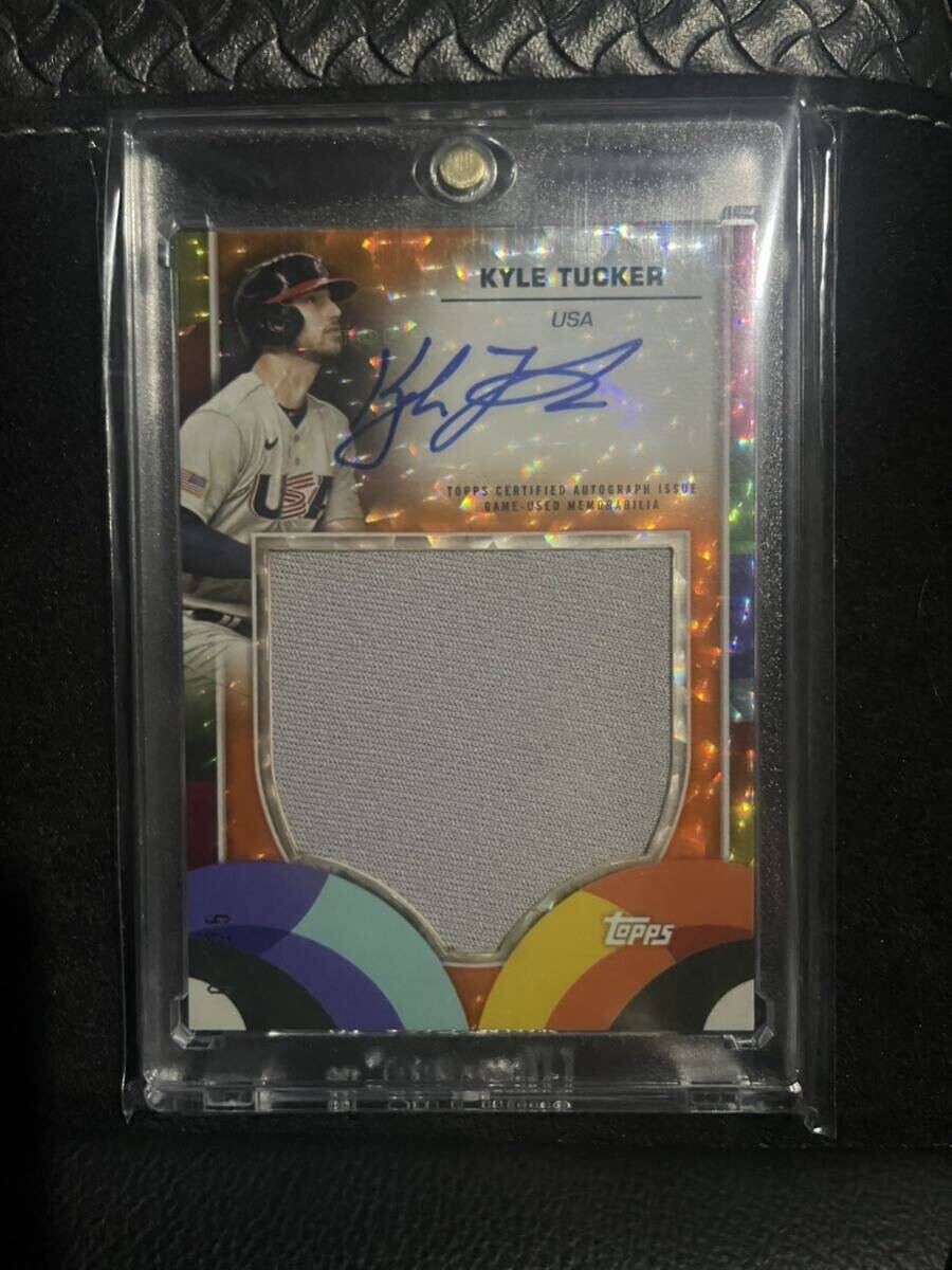 25枚限定 カイル・タッカー 2023 Topps World Baseball Classic Kyle Tucker Orange Ice Auto Patch /25 WBC 直筆サインカード 25シリの画像1