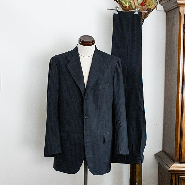 キートン　ウール合物　スーツ　サイズ50（ヨーロッパサイズ）ヨーロッパ・ビンテージ【f6】紺に青のストライプ　　　KITON_画像6