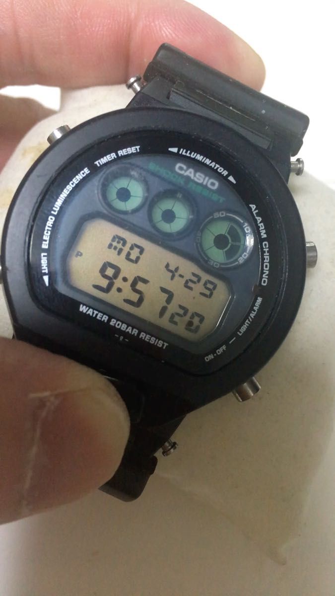 CASIO G-SHOCK DW-6900 稼働中