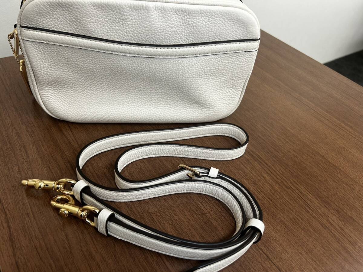 【M】COACH　コーチ　ショルダーバッグ　ポーチ　ホワイト系　白　備品_画像9