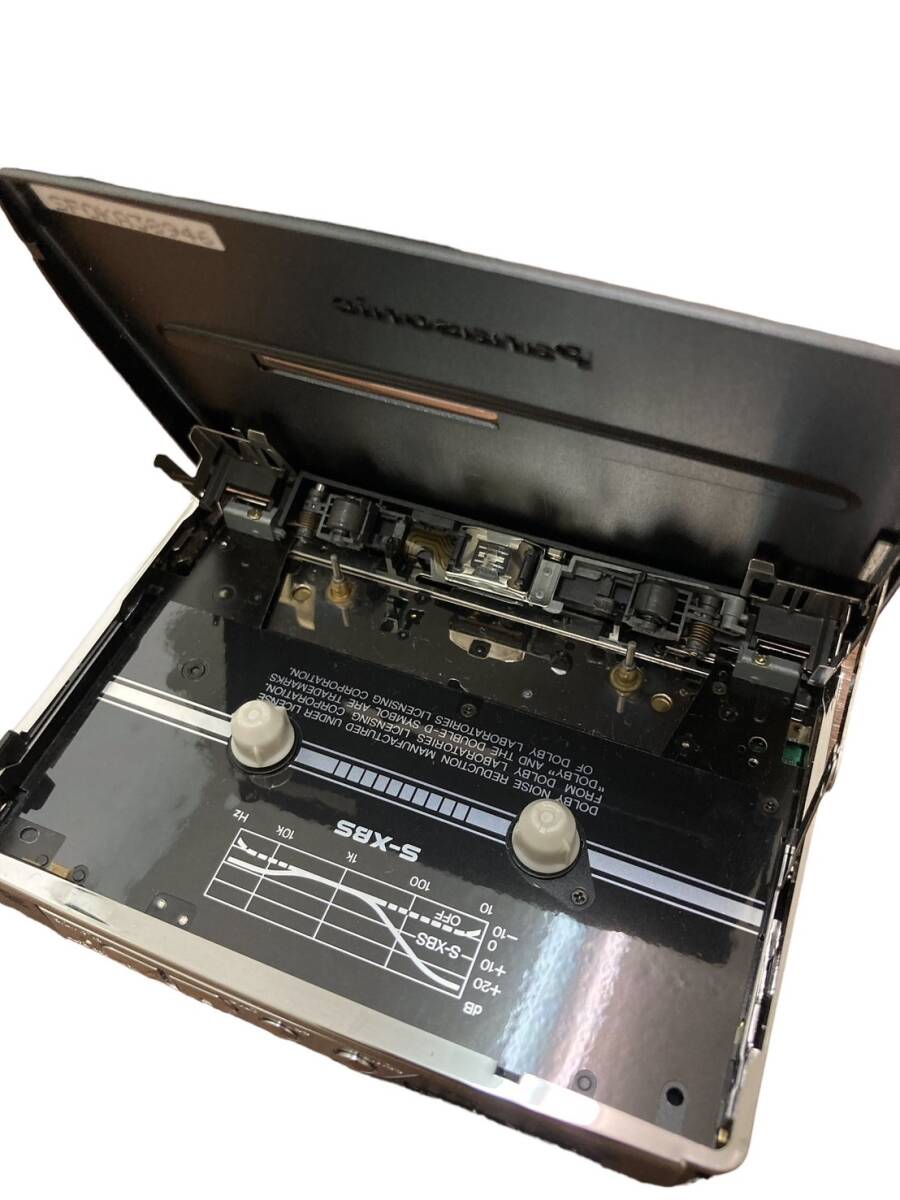 【C】Panasonic　パナソニック　RQ-S11　S-XBS　ポータブルカセットプレーヤー　付属品あり　再生機器　動作未確認　_画像4