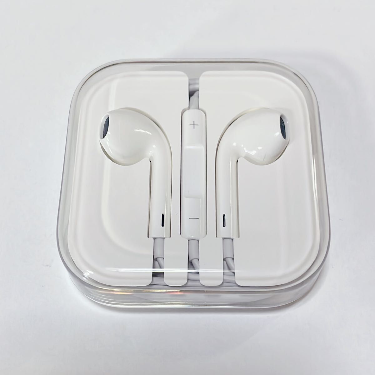 Apple純正イヤホン  Earpods(3.5mm ヘッドフォンプラグ)