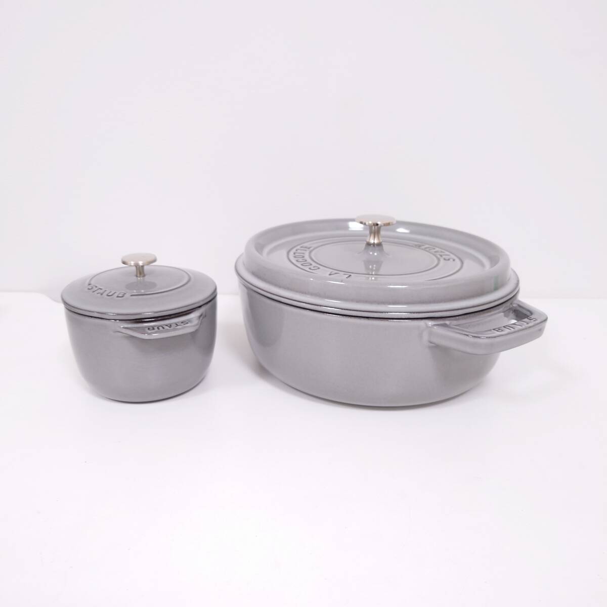 【STAUB ストウブ 調理器具 3点おまとめ】鍋 ケーキ&ブレッドパン ココット 現状品 本体のみ 台所用品★6388の画像3