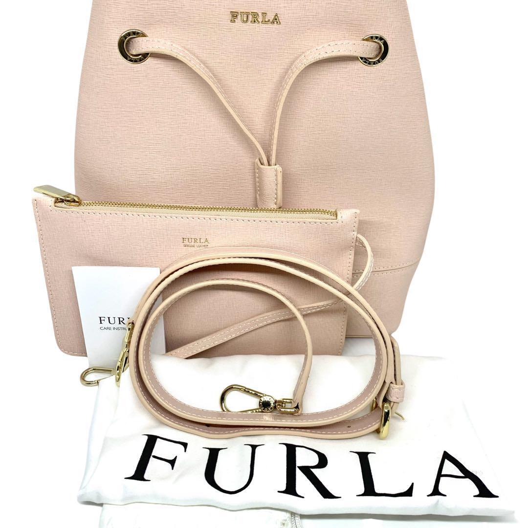 FURLA ハンドバッグ 2WAY ショルダーバッグ 巾着型 レザー FURLA ハンドバッグ 2WAY ショルダーバッグ 巾着型 レザー