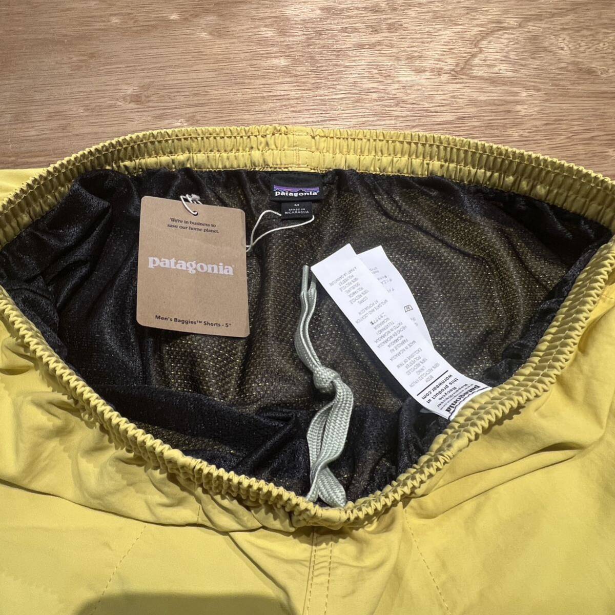 patagonia パタゴニア バギーズショーツ 5インチ Baggies Shorts 新品未使用 タグ付 売り切り Surfboard Yellow M 水陸両用ショートパンツ の画像3