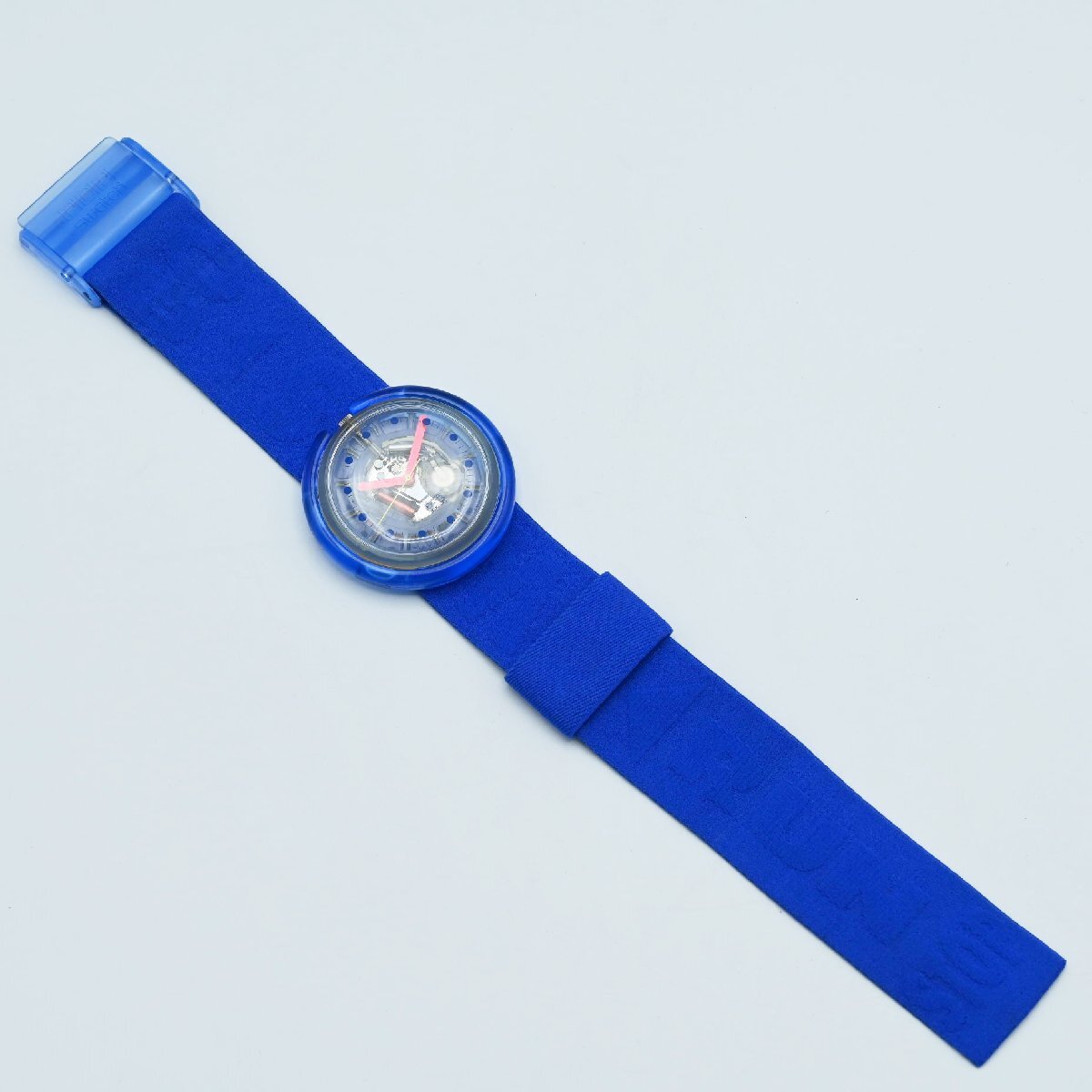 K04 Swatch スウォッチ スケルトン プラスチック/ゴムベルト メンズ クオーツ時計 ネイビー ジャンクの画像4