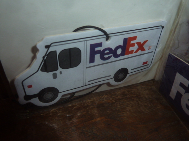 FedEx フェデックス エアフレッシュナー 3枚セット 飛行機 看板 デリバリーバン アメリカ ムーンアイズ 正規品 北米 企業 USDM ボーイング の画像3