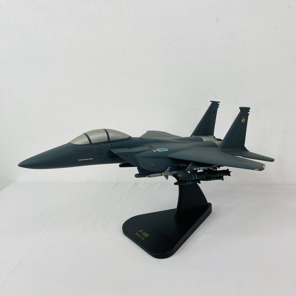 【中古】 F-15E 1/48戦闘機 飛行機模型 デスクトップモデル の画像2