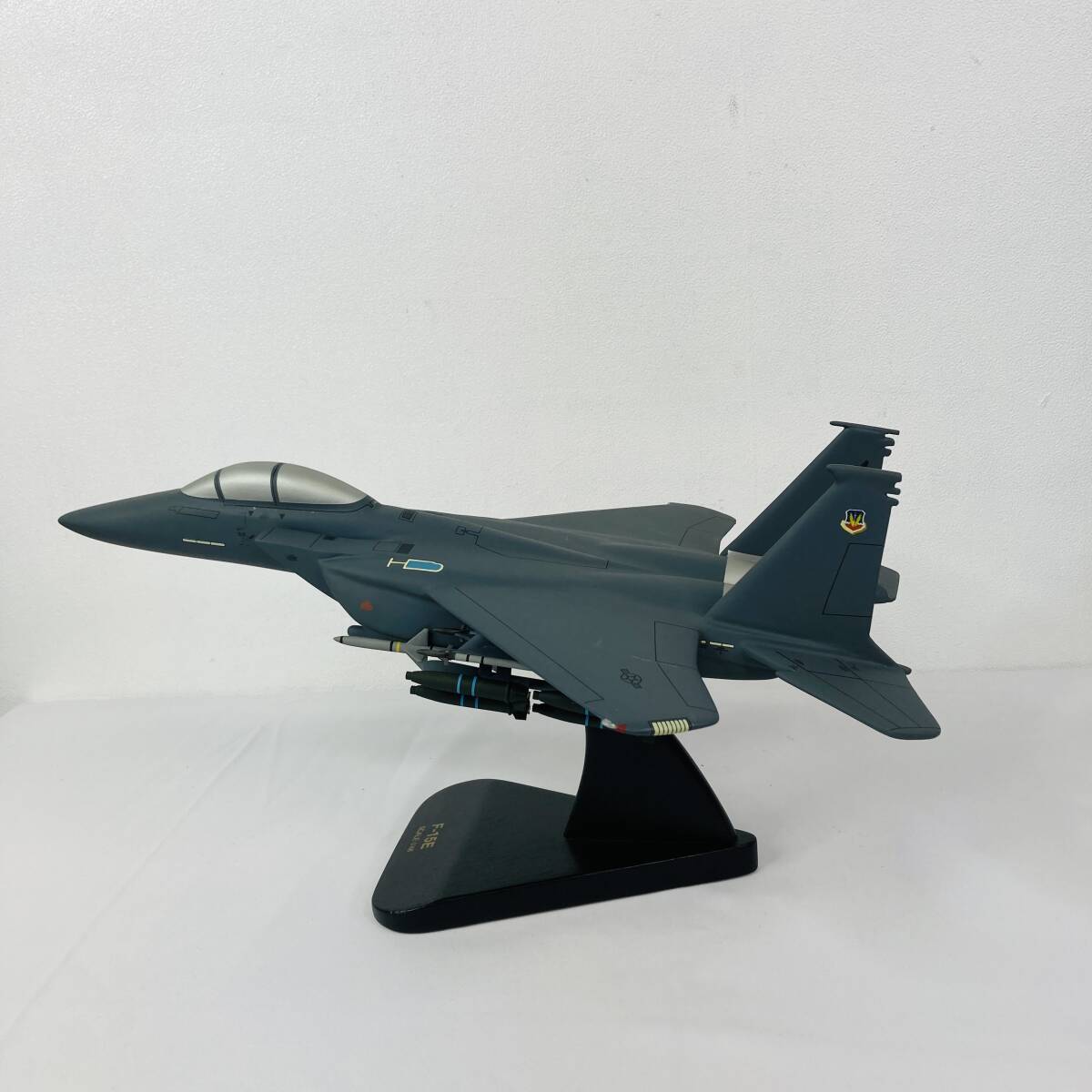 【中古】 F-15E 1/48戦闘機 飛行機模型 デスクトップモデル の画像7