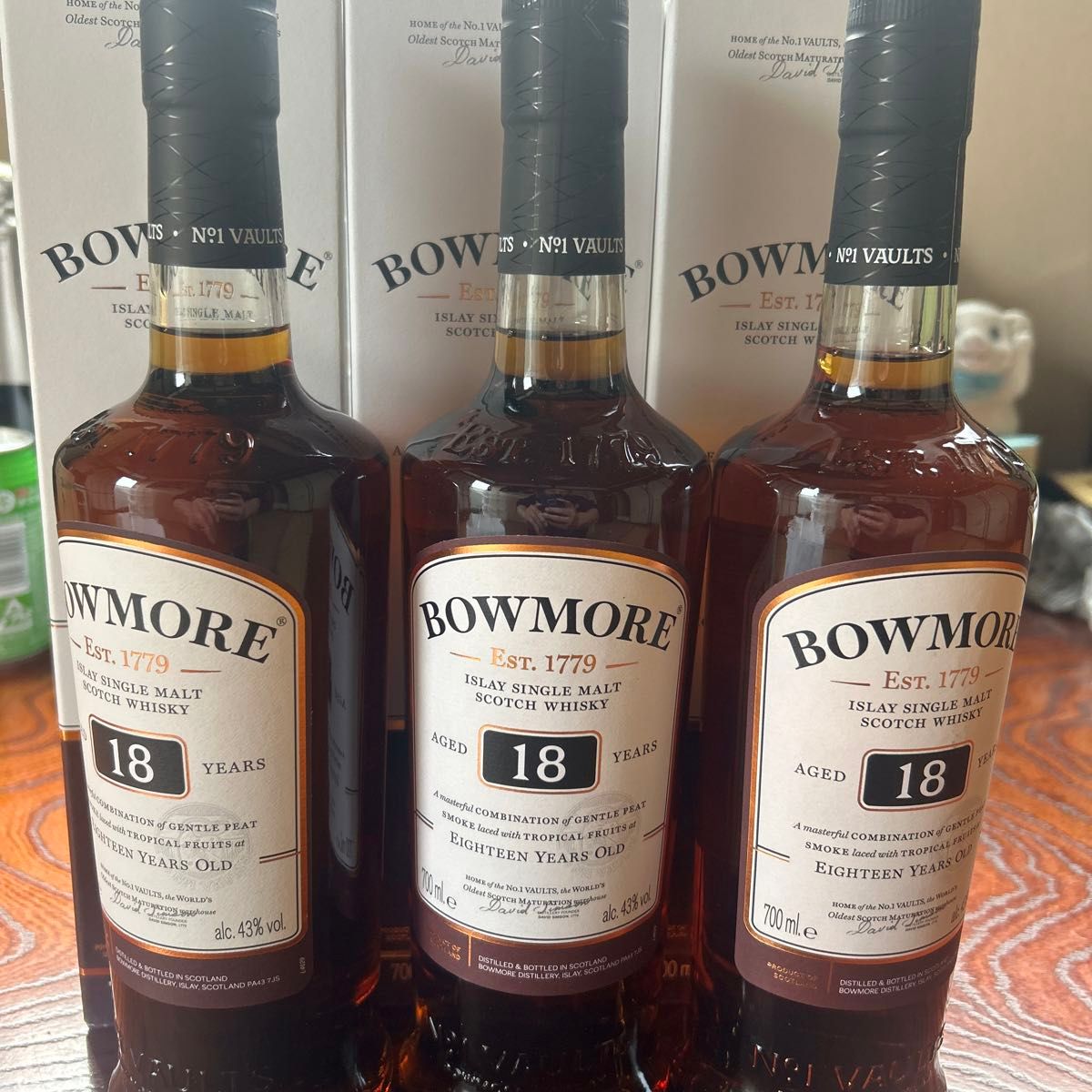 3本セット　ボウモア   BOWMORE 18年　アルコール43％　　容量　700ml