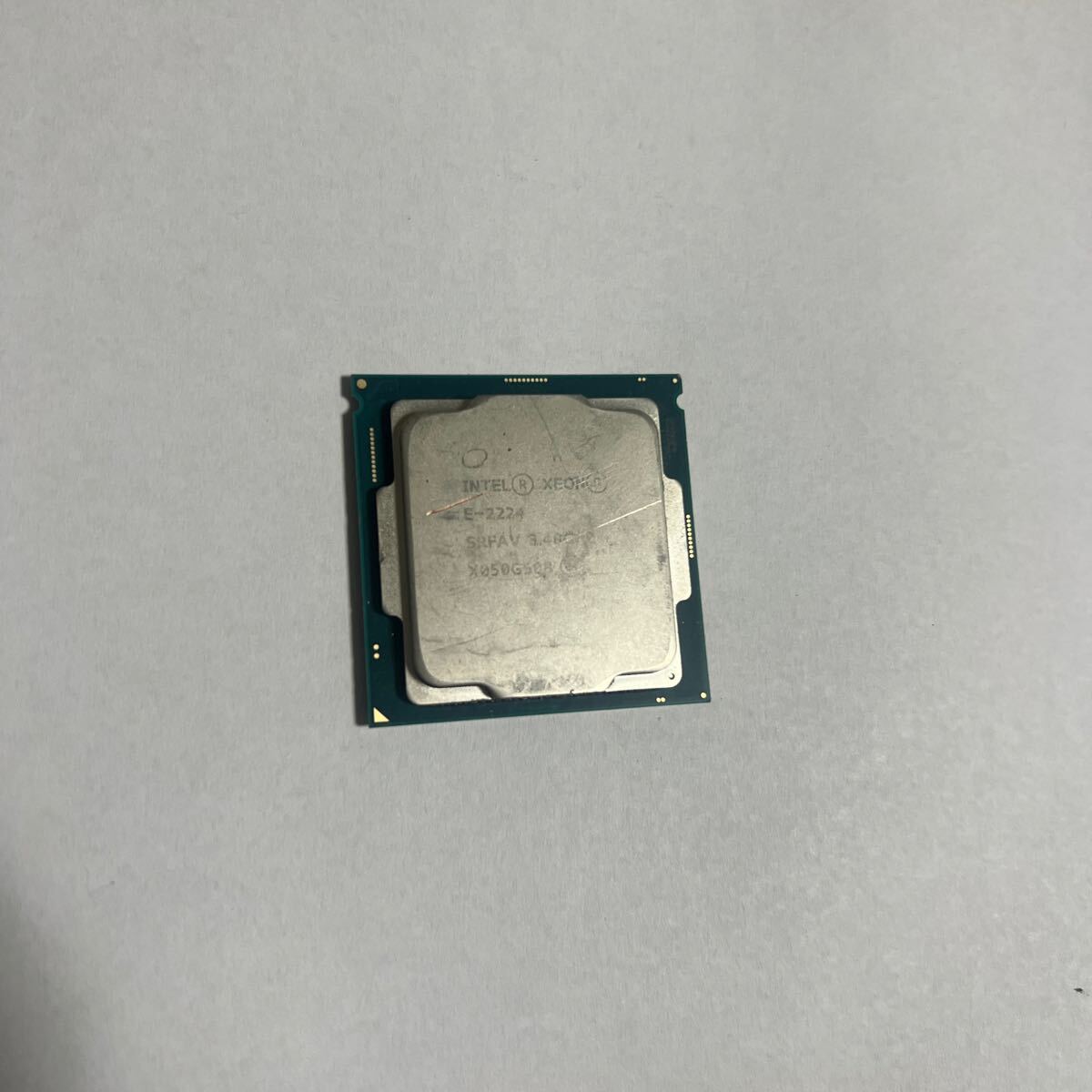  Intel XEON E-2224 SRFAV 3.40GHz _画像2