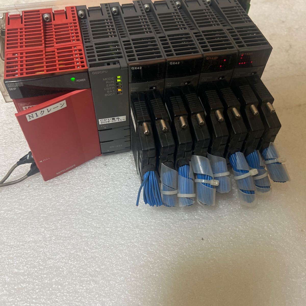三菱電機 PLC シーケンサー Q02CPU (A) - スイッチング電源 三菱電機 PLC シーケンサー Q02CPU (A) - スイッチング電源