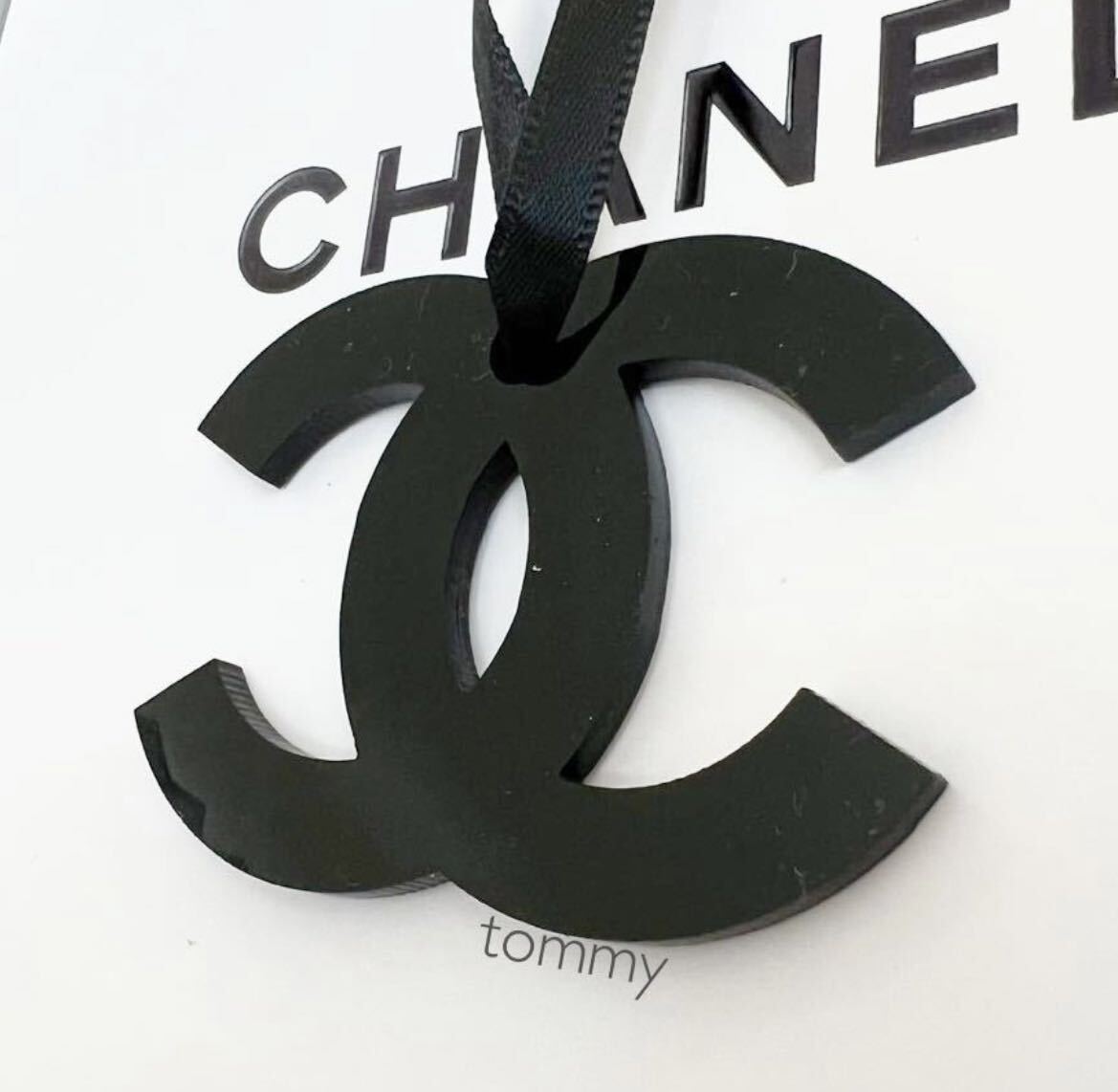新品未使用 CHANEL シャネル ブラック バッグチャーム ブランド ノベルティー アクセサリー ロゴ チャーム _画像2