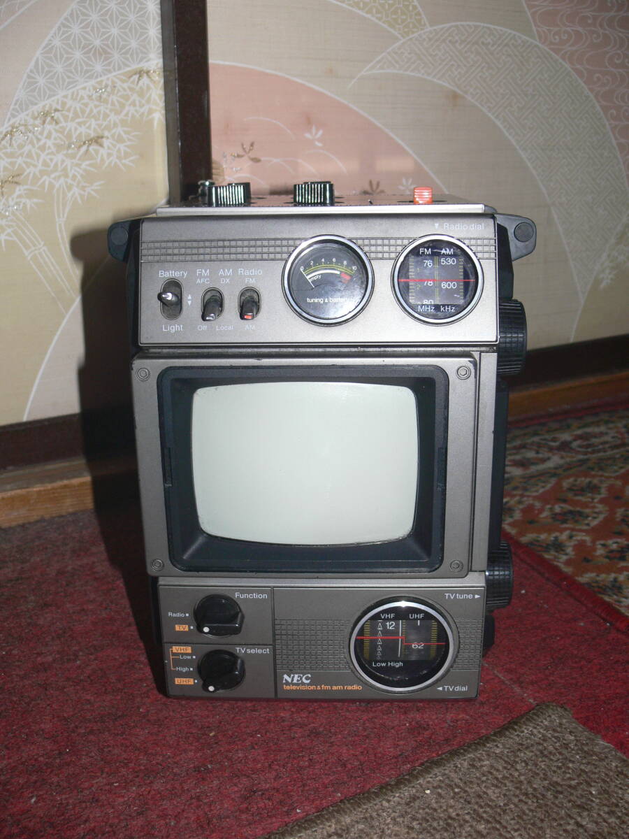 ＮＥＣ白黒テレビ ＴＶ－５０００ ジャンクの画像1