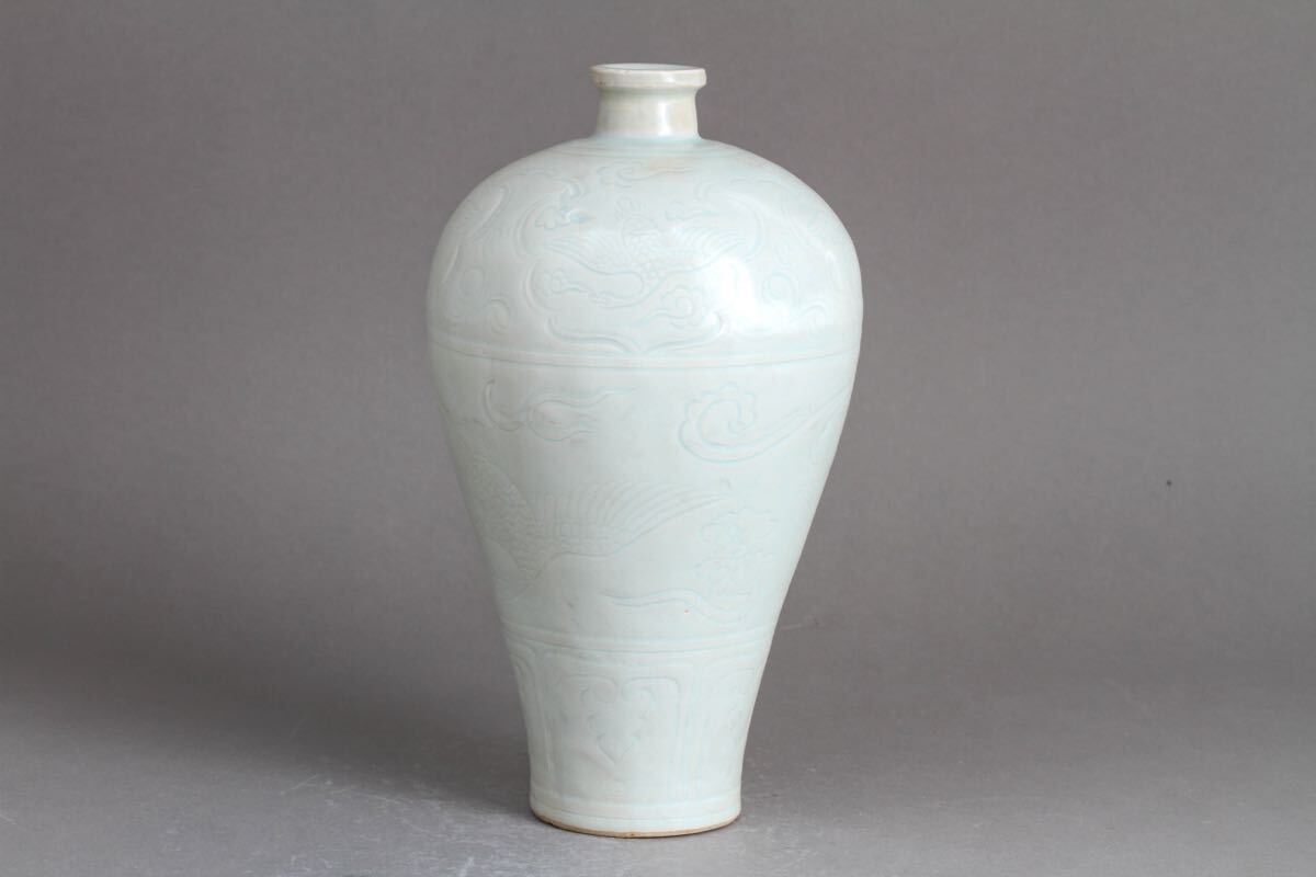 【久】1854 青白磁鳳紋梅瓶 時代品  唐物 中国美術 の画像2