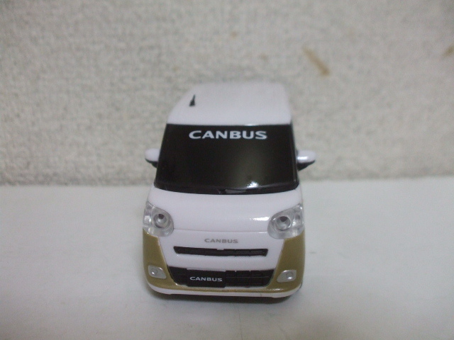 ダイハツ ムーヴ キャンバス シャイニングホワイトパール×サンドベージュメタリック DAIHATSU CANBUS プルバックカー カラーサンプルの画像5