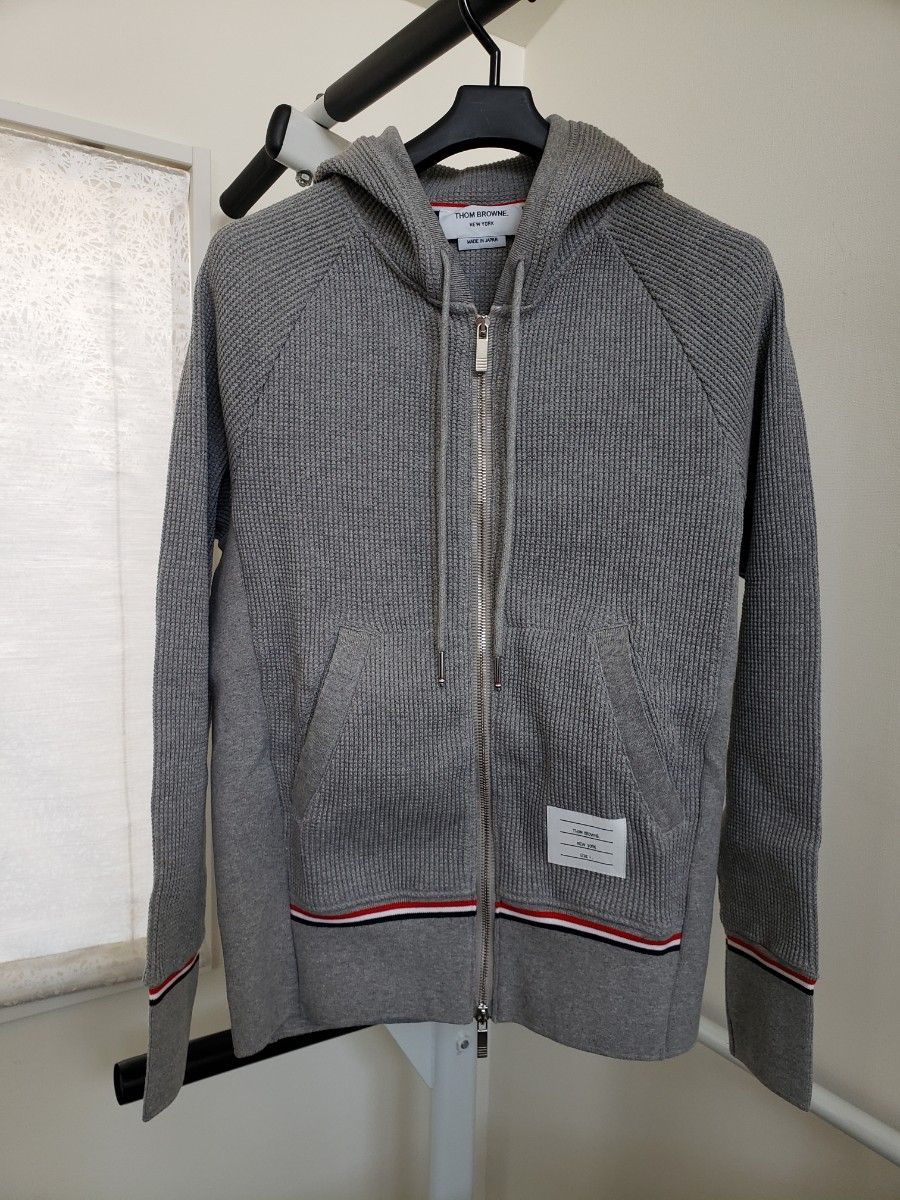 極美品】THOM BROWNE トムブラウン ジップアップパーカー サイズ 極美品】THOM BROWNE トムブラウン ジップアップパーカー サイズ