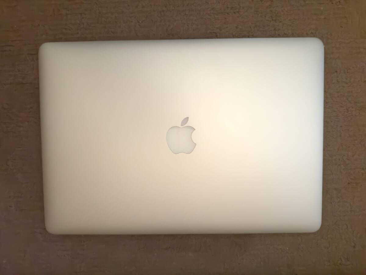 【美品・1円出品】Apple MacBook Pro 15インチ Retina 15inch Mid 2015_画像4