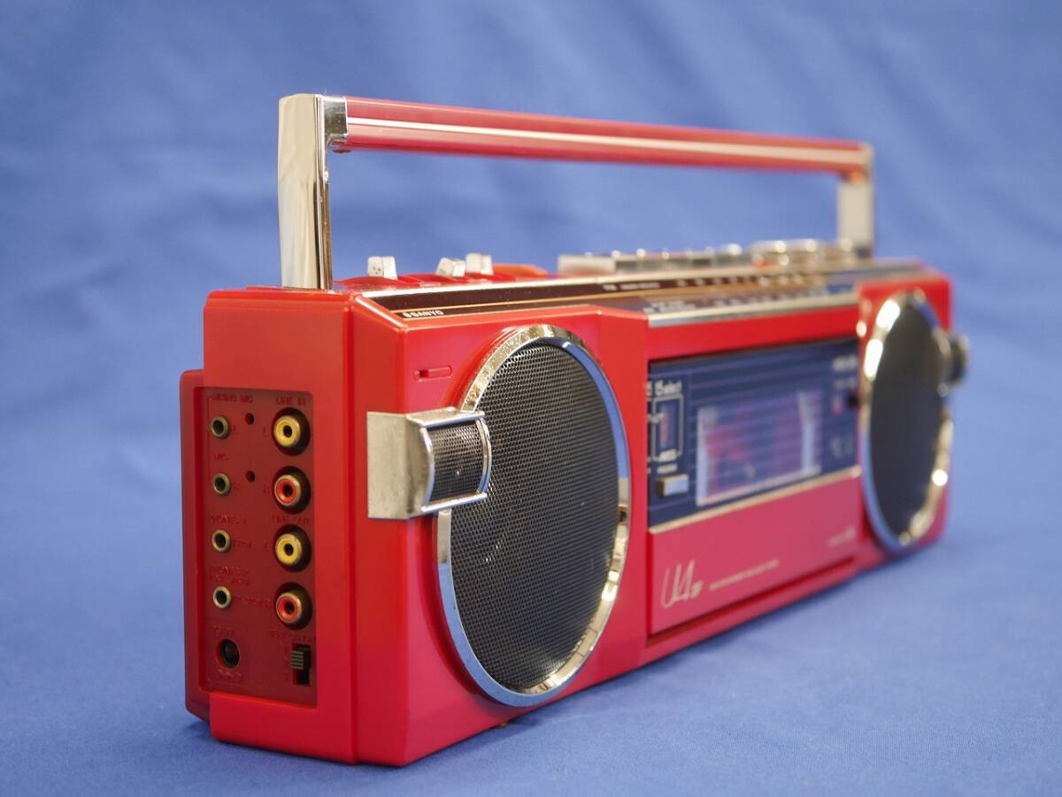 SANYO MR-U4SF (R) レッド 赤 おしゃれなテレコ FM/AMステレオ 昭和レトロ 三洋電機 ラジオカセットレコーダー 現状動作品の画像5
