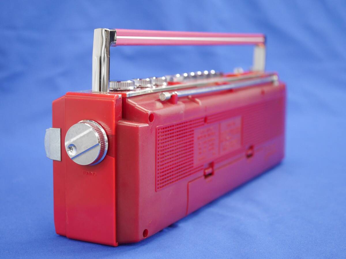 SANYO MR-U4SF (R) レッド 赤 おしゃれなテレコ FM/AMステレオ 昭和レトロ 三洋電機 ラジオカセットレコーダー 現状動作品の画像6