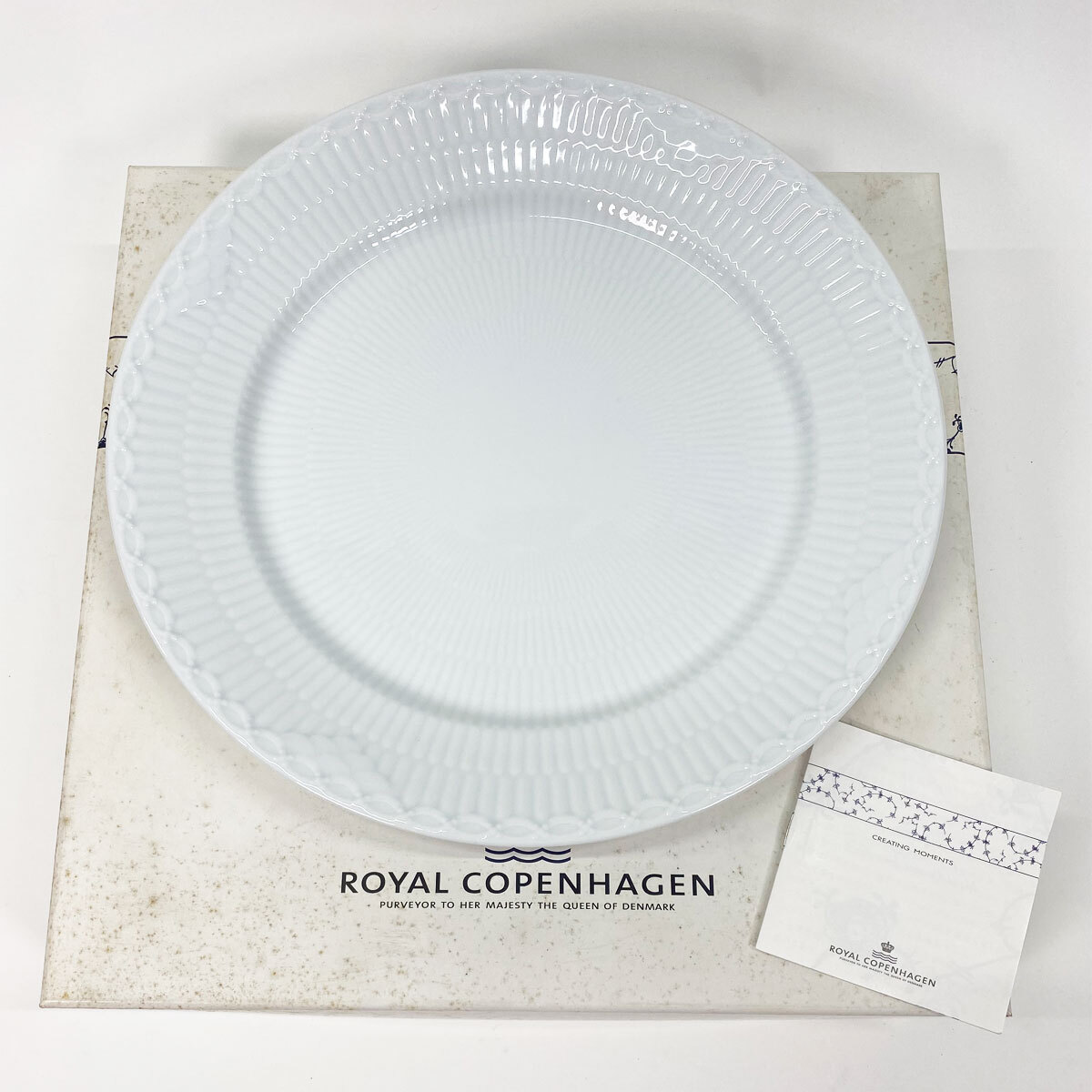 ロイヤルコペンハーゲン ROYAL COPENHAGEN ホワイトフルーテッド ハーフレース プレート 27cm プレゼント 現状品 中古品 nn0101 125の画像2