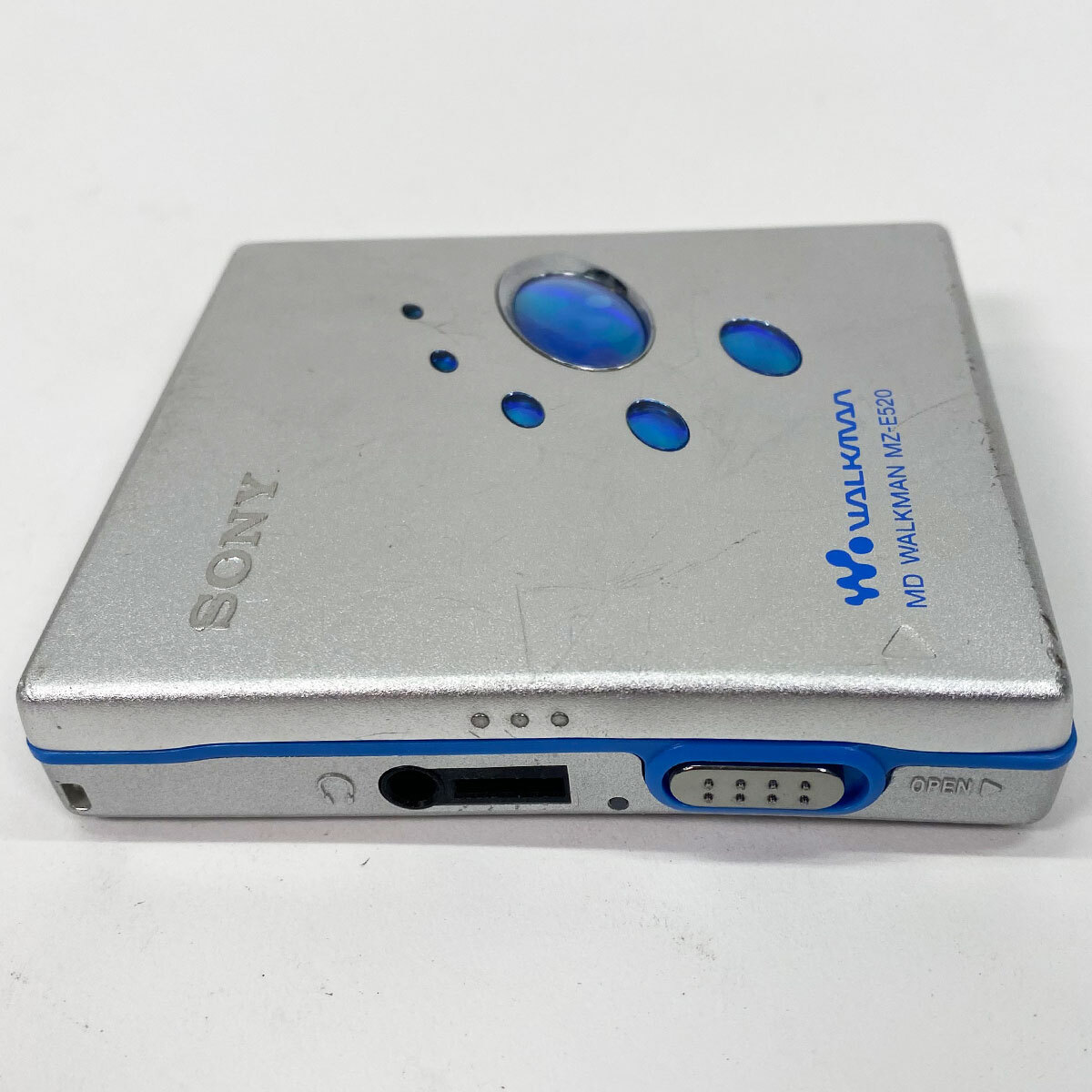 Sony ソニー MDウォークマン mD WLKMAN MZ-E520 イヤホン付き 動作未確認 現状品 中古品 nn0101 127_画像5