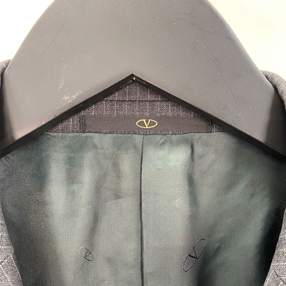 スーツ ジャケット Valentino ヴァレンティノ バレンチノ ストライプ 3つボタン サイズ52 古着 リユース 現状品 中古品 nn0101 183