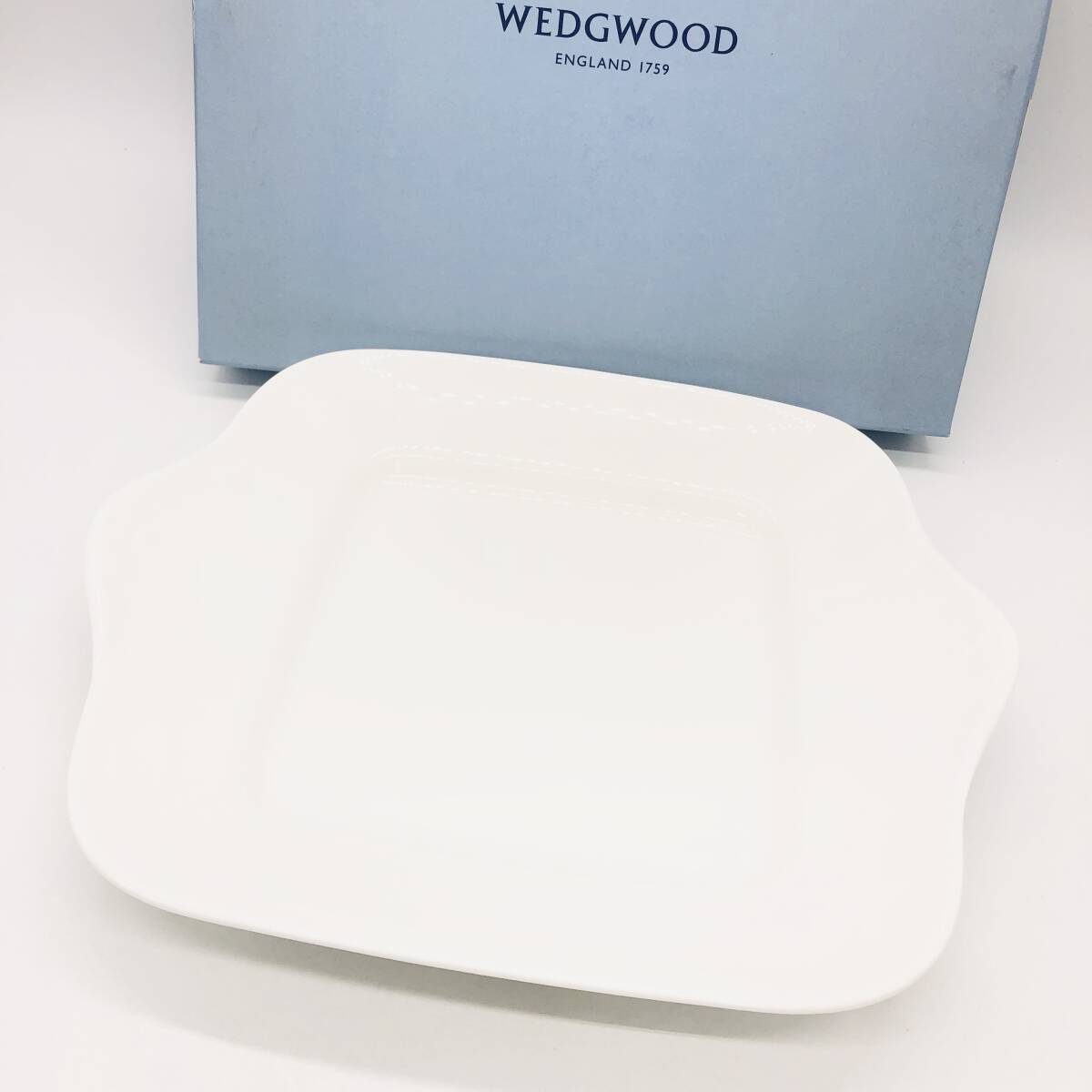 【未使用品】 WEDGEWOOD ウェッジウッド SQUARE PLATE スクエア プレート ホワイト 箱付 皿 食器 / OT0074-sw_画像1