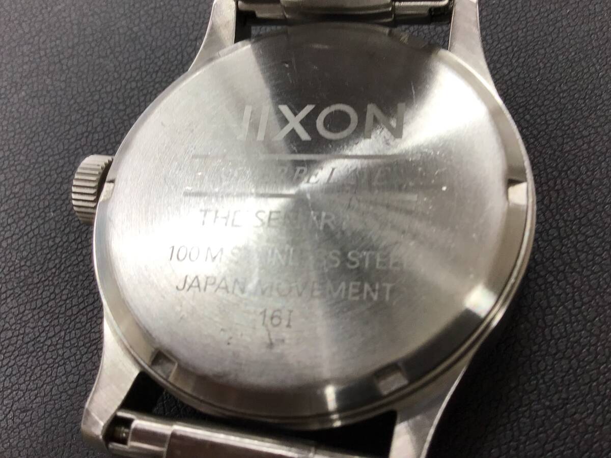 ★ 良品 ★ NIXON ニクソン クォーツ デイデイト 腕時計 ブラック 文字盤 稼動品の画像6